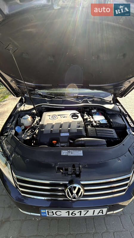 Седан Volkswagen Passat 2011 в Городке