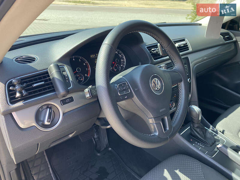 Седан Volkswagen Passat 2014 в Мукачево