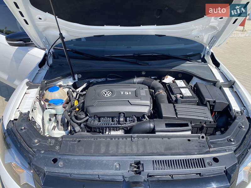 Седан Volkswagen Passat 2014 в Мукачево