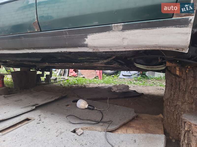 Универсал Volkswagen Passat 1996 в Мурованых Куриловцах