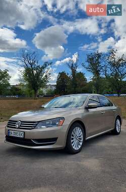 Седан Volkswagen Passat 2014 в Кропивницькому