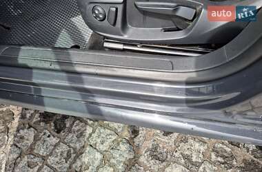 Универсал Volkswagen Passat 2012 в 