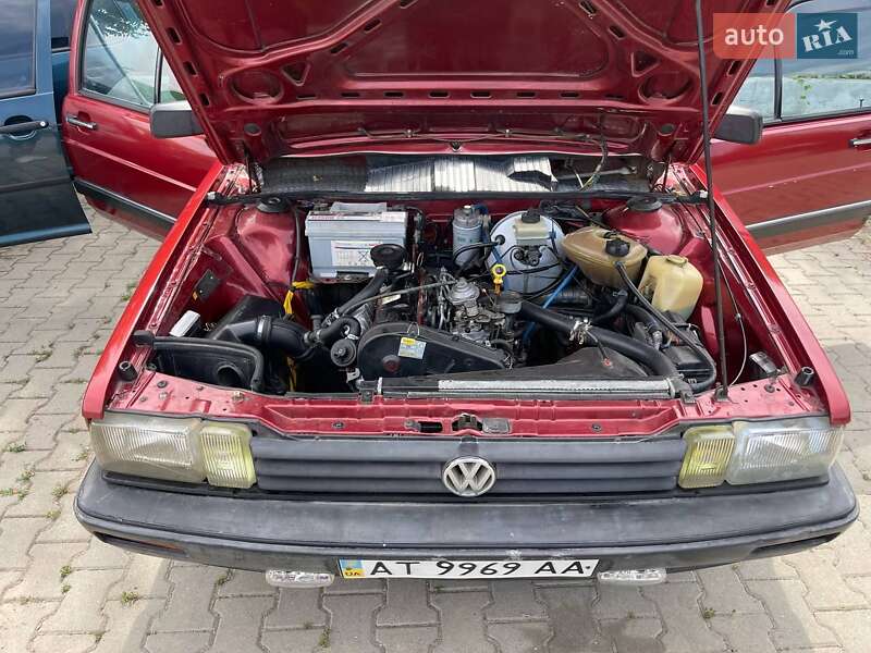 Универсал Volkswagen Passat 1986 в Черновцах