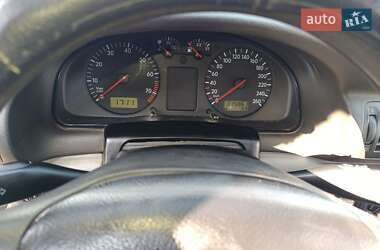 Седан Volkswagen Passat 1998 в 