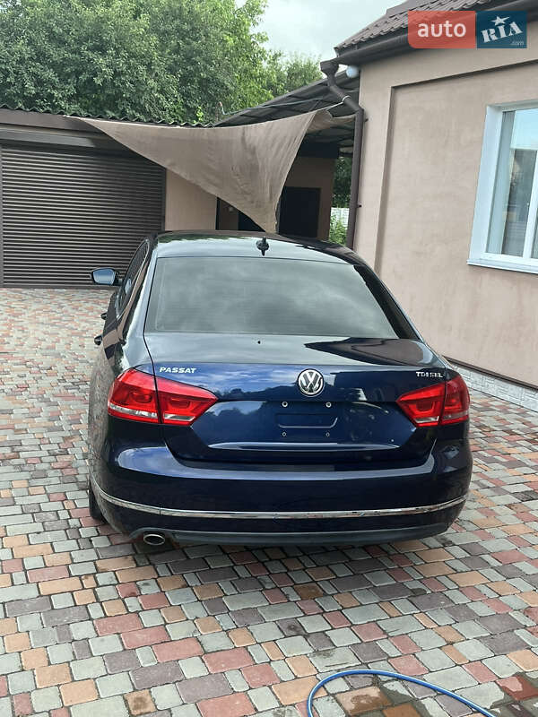 Седан Volkswagen Passat 2014 в Пирятине