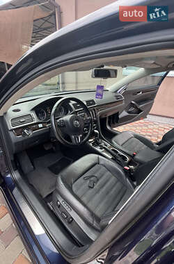 Седан Volkswagen Passat 2014 в 