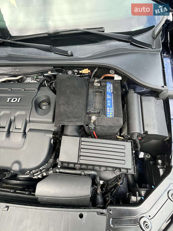 Седан Volkswagen Passat 2014 в Пирятине