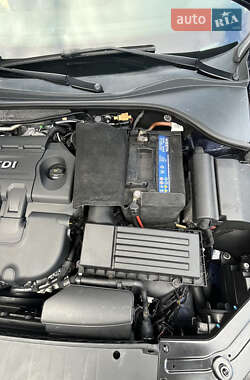 Седан Volkswagen Passat 2014 в 