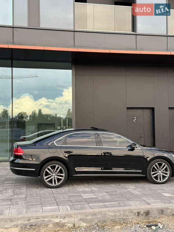 Седан Volkswagen Passat 2014 в Киеве