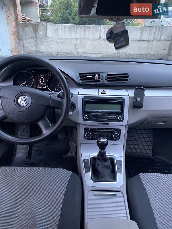 Универсал Volkswagen Passat 2010 в Тернополе