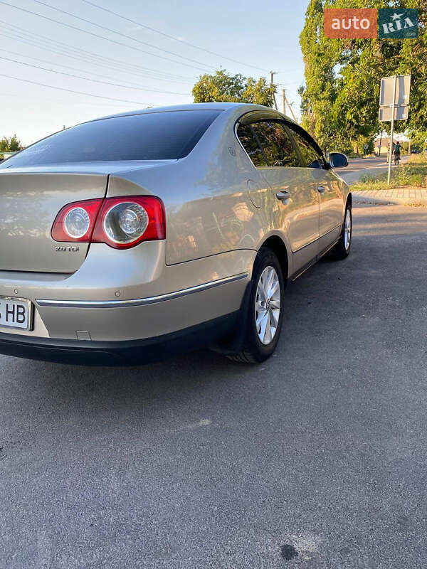 Седан Volkswagen Passat 2008 в Николаеве