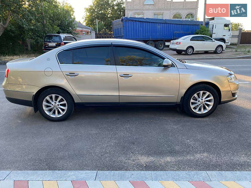 Седан Volkswagen Passat 2008 в Николаеве