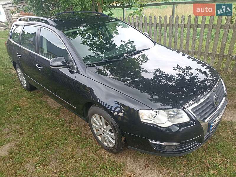 Универсал Volkswagen Passat 2009 в Вараше