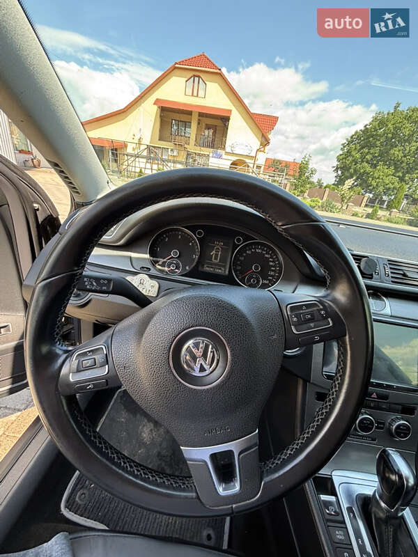 Універсал Volkswagen Passat 2012 в Банилові