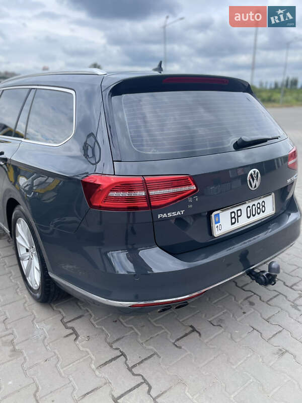 Универсал Volkswagen Passat 2015 в Вишневом