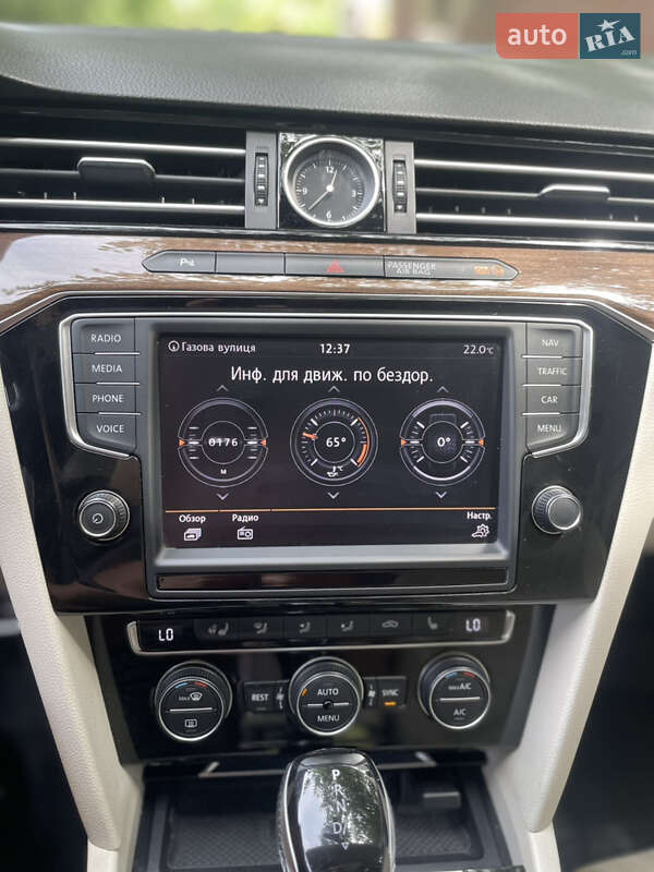 Универсал Volkswagen Passat 2015 в Вишневом