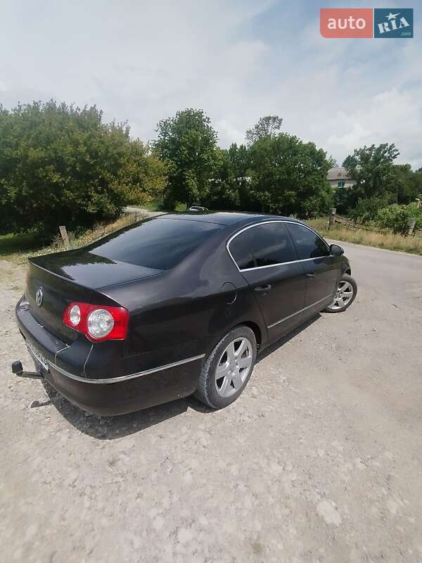 Седан Volkswagen Passat 2005 в Ланівці