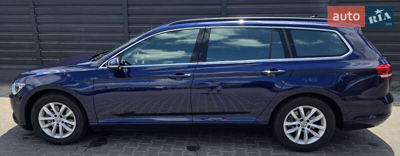 Универсал Volkswagen Passat 2017 в Киеве