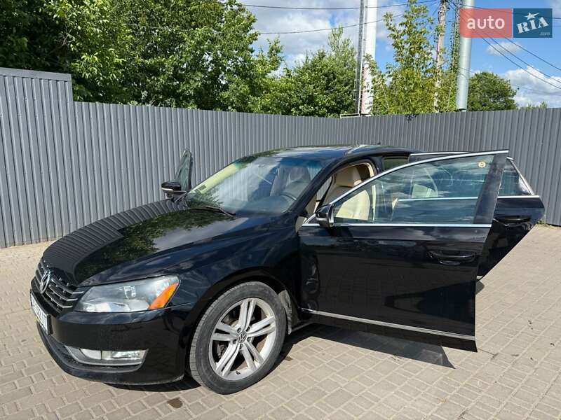 Седан Volkswagen Passat 2012 в Умани