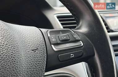 Седан Volkswagen Passat 2012 в 