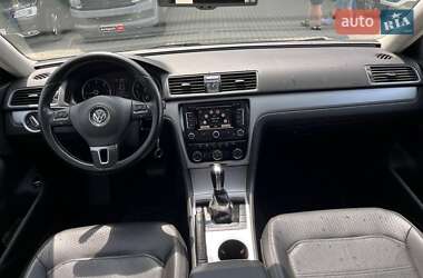 Седан Volkswagen Passat 2012 в 