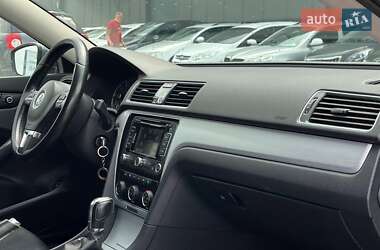 Седан Volkswagen Passat 2012 в 