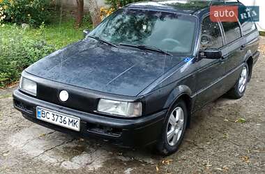 Універсал Volkswagen Passat 1989 в 