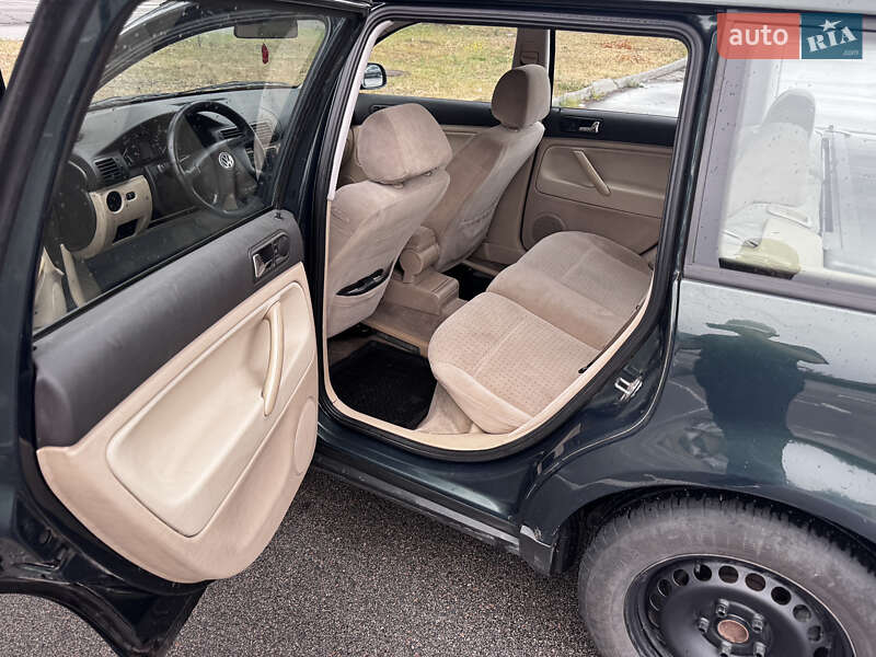 Універсал Volkswagen Passat 1997 в Києві