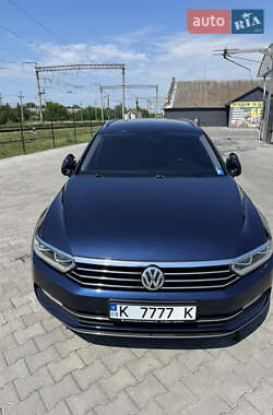 Универсал Volkswagen Passat 2017 в Звягеле
