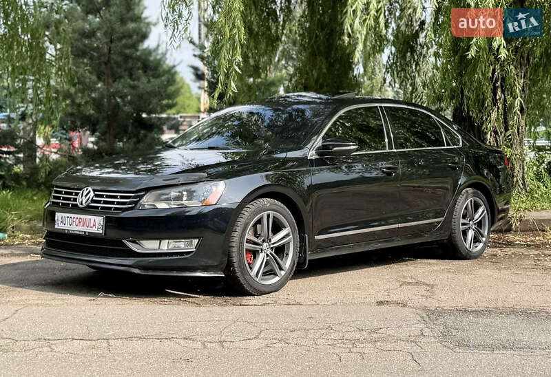 Седан Volkswagen Passat 2012 в Киеве