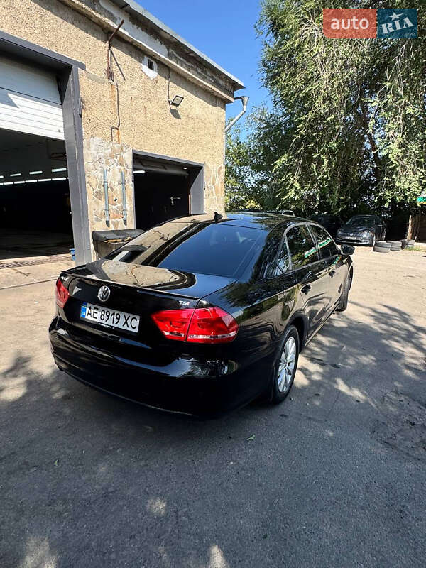 Седан Volkswagen Passat 2014 в Дніпрі