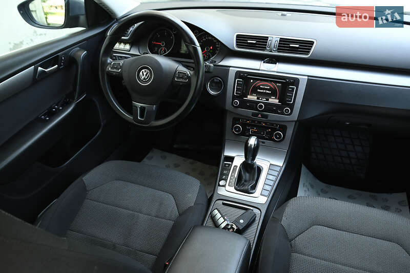 Універсал Volkswagen Passat 2011 в Бердичеві