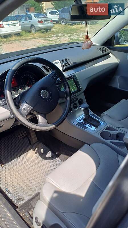 Универсал Volkswagen Passat 2006 в Житомире