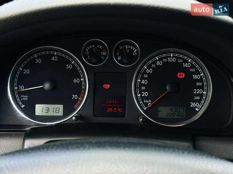 Універсал Volkswagen Passat 2004 в Харкові фото 29 Універсал Volkswagen Passat 2004 в Харкові
