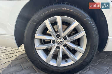 Универсал Volkswagen Passat 2017 в 