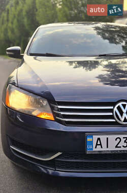 Седан Volkswagen Passat 2012 в Києві
