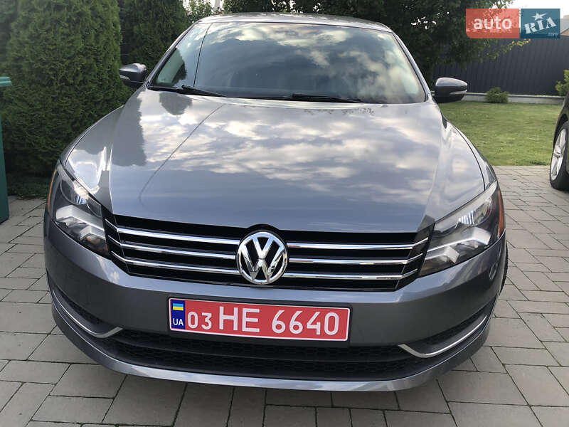 Седан Volkswagen Passat 2014 в Луцьку