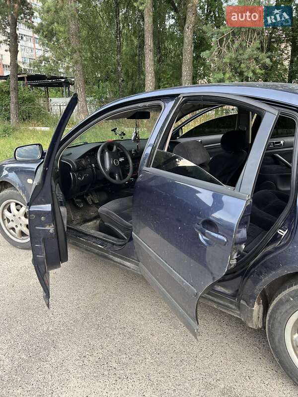 Volkswagen Passat 1999 Volkswagen Passat 1999