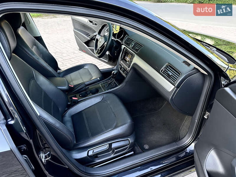 Седан Volkswagen Passat 2016 в Шостці