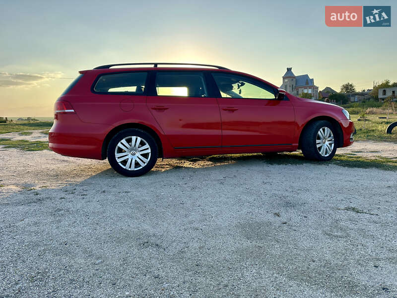 Универсал Volkswagen Passat 2011 в Николаеве