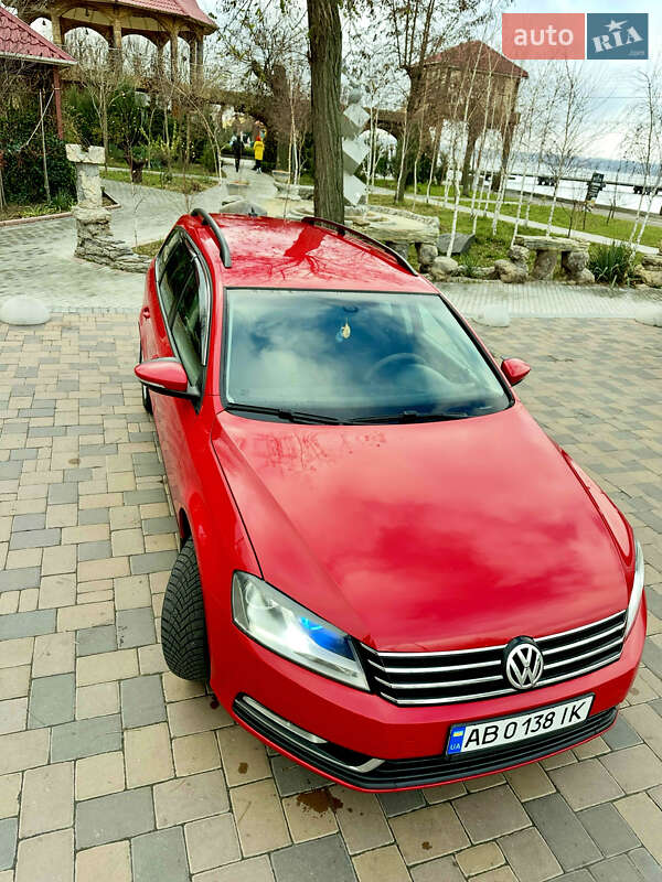 Универсал Volkswagen Passat 2011 в Николаеве