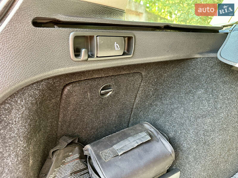 Универсал Volkswagen Passat 2011 в Николаеве