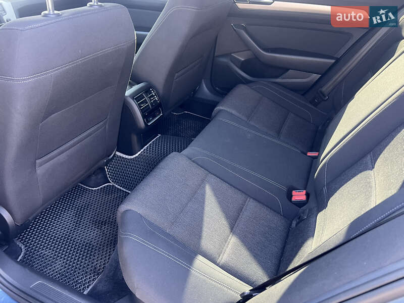 Универсал Volkswagen Passat 2015 в Первомайске