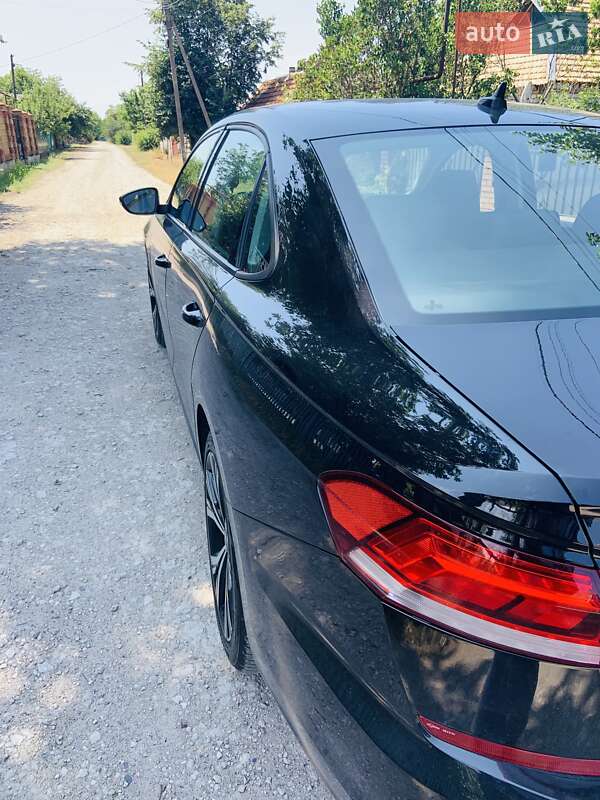 Седан Volkswagen Passat 2021 в Кривом Роге