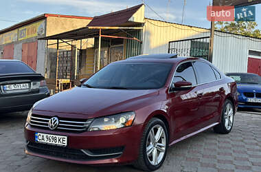 Седан Volkswagen Passat 2015 в Николаеве