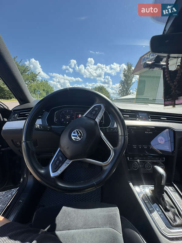 Универсал Volkswagen Passat 2020 в Хмельницком