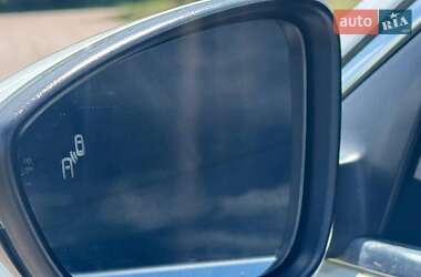 Седан Volkswagen Passat 2015 в 