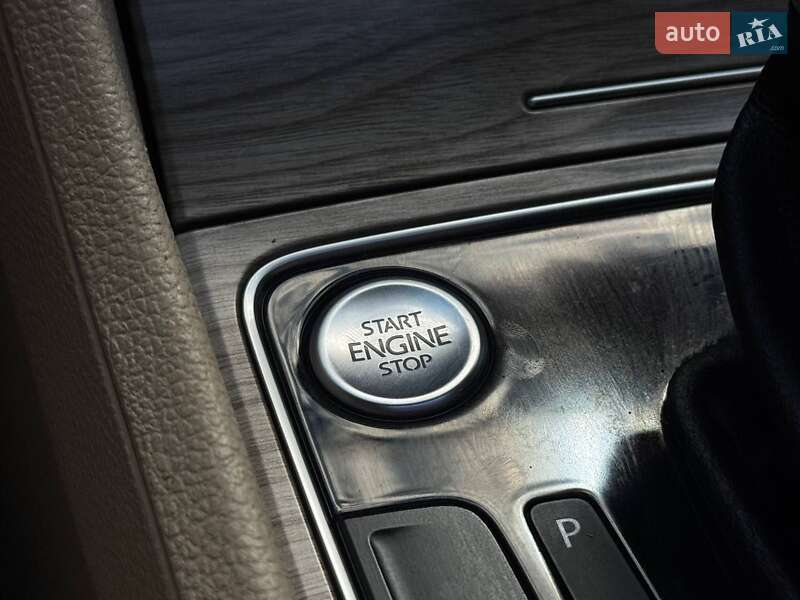 Седан Volkswagen Passat 2015 в Переяславе