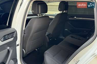 Універсал Volkswagen Passat 2022 в 