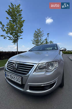 Седан Volkswagen Passat 2008 в Дніпрі